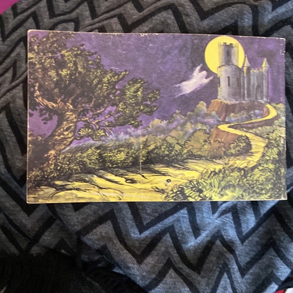 Vintage troll ghosts and witches books - Picture 2 of 12